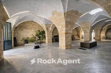 LOCALE DA RISTRUTTURARE CON ANNESSO TERRENO EDIFIC