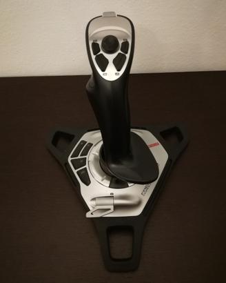 JOYSTYCH LOGITECH e GAMEPAD TRUST
