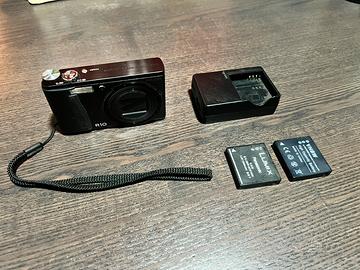 Fotocamera compatta Ricoh R10: 7.1x e 10 megapixel