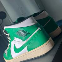 Jordan 1 mid
