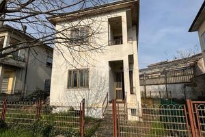 VILLA SINGOLA A MANTOVA