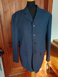 vestito uomo elegante 