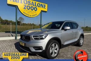 VOLVO XC40 D3 AWD Geartronic Momentum