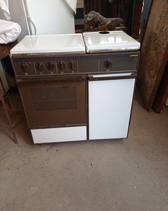 cucina fornello a 4 fuochi e forno elettrico