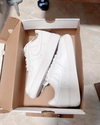 Nike Air Force 1 41 Bianche Nuove Originali