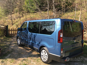 Renault trafic 9 posti 2021