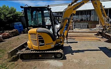 miniescavatore 35ql Komatsu PC30MR-5+4 benne+1mart
