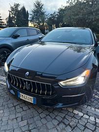 Maserati Ghibli 3.0 V6 Granlusso Nerissimo 250cv