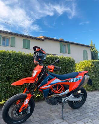 KTM 690 SMC R 07/2024