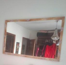 specchio grande in legno 