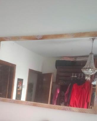 specchio grande in legno 