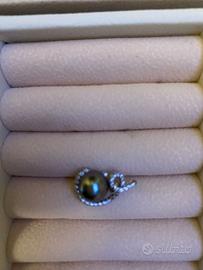 Oro bianco 18kt con Perla Australiana e brillantin