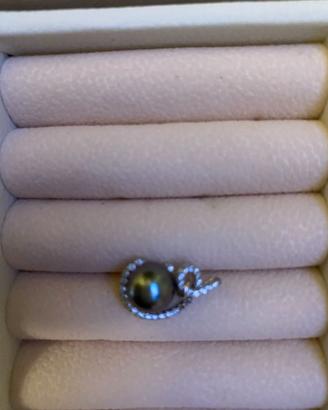 Oro bianco 18kt con Perla Australiana e brillantin