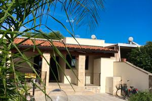 Last minute 19/26 /09 Torre San Giovanni  300 eur 