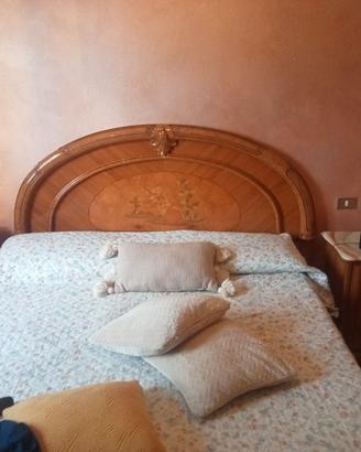 sala con mobile bar camera da letto e cucina 