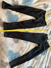 Due pantaloni tuta KIPISTA 12 anni