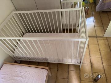 Lettino Ikea con materasso