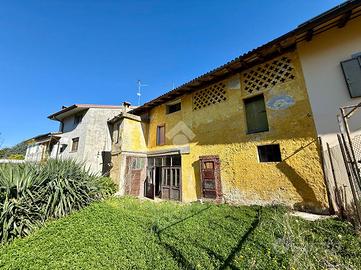 CASA DI CORTE A BASILIANO