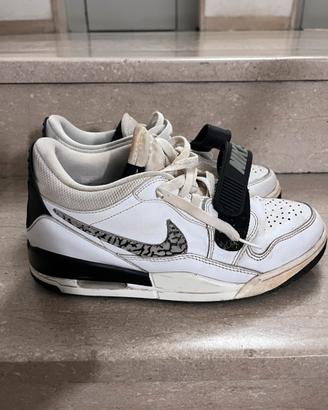 Air Jordan Legacy 312 low 40eu