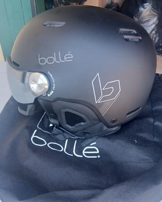 Scarponi più casco da sci