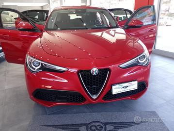 Alfa Romeo Stelvio 2.2 Turbo Diesel 160CV AT8 RWD 