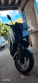 Yamaha xmax tech dark magma  125cc  2024