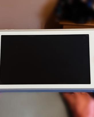 Nintendo Switch Lite versione Pokemon Spada Scudo