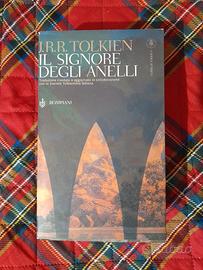 Libro "Il Signore degli Anelli"