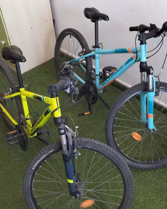 2 Mountain bike Rockrider  ST500. 