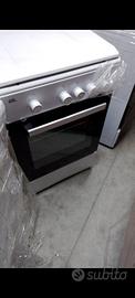 cucina bianca gas nuova con difetto estetico 