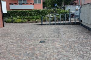 Via malta posto auto in cortile chiuso