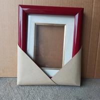 Cornice rossa per quadro con passepartout