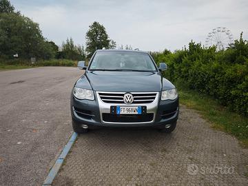 VOLKSWAGEN Touareg - 2008