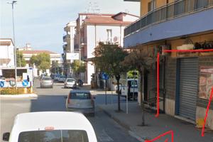 Magazzino uso commerciale