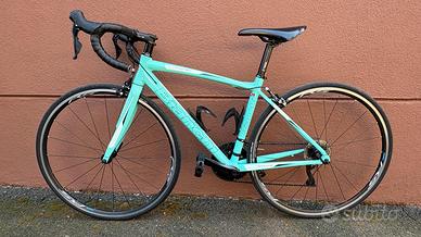 Bici da corsa Bianchi via Nirone 7