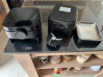 Distributore cibo per gatti