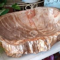 Lavabo in legno fossile