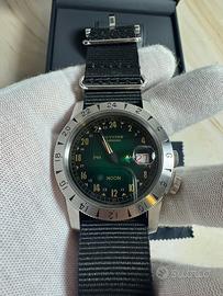 Glycine Airman Noon.