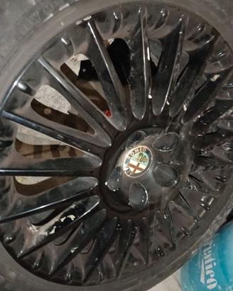 Cerchi neri alfa 159 2.4