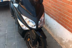 Yamaha T Max