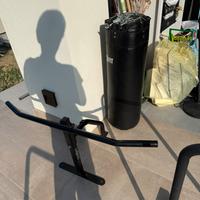 Sbarra trazioni con sacco boxe Klarfit