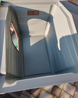 casetta cane spaziosa  ( anche gatti)