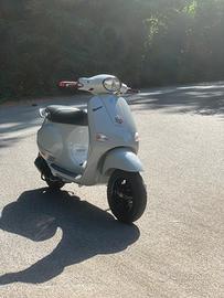 Vespa 125 et4