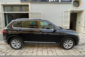 Volkswagen Tiguan 2.0 TDI SCR Sport BlueMotion Tec
