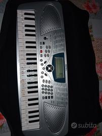 pianola marca. medeli