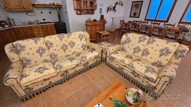 Coppia divani classici 3 + 2 posti