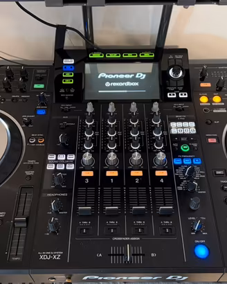 Pioneer XDJ XZ