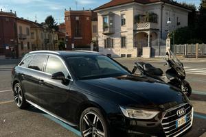 AUDI A4 AVANT 30 TDI BUSINESS ADVANCED S TRONIC