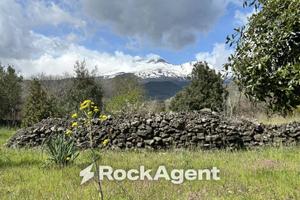 Terreno di 2368 m² a Belpasso