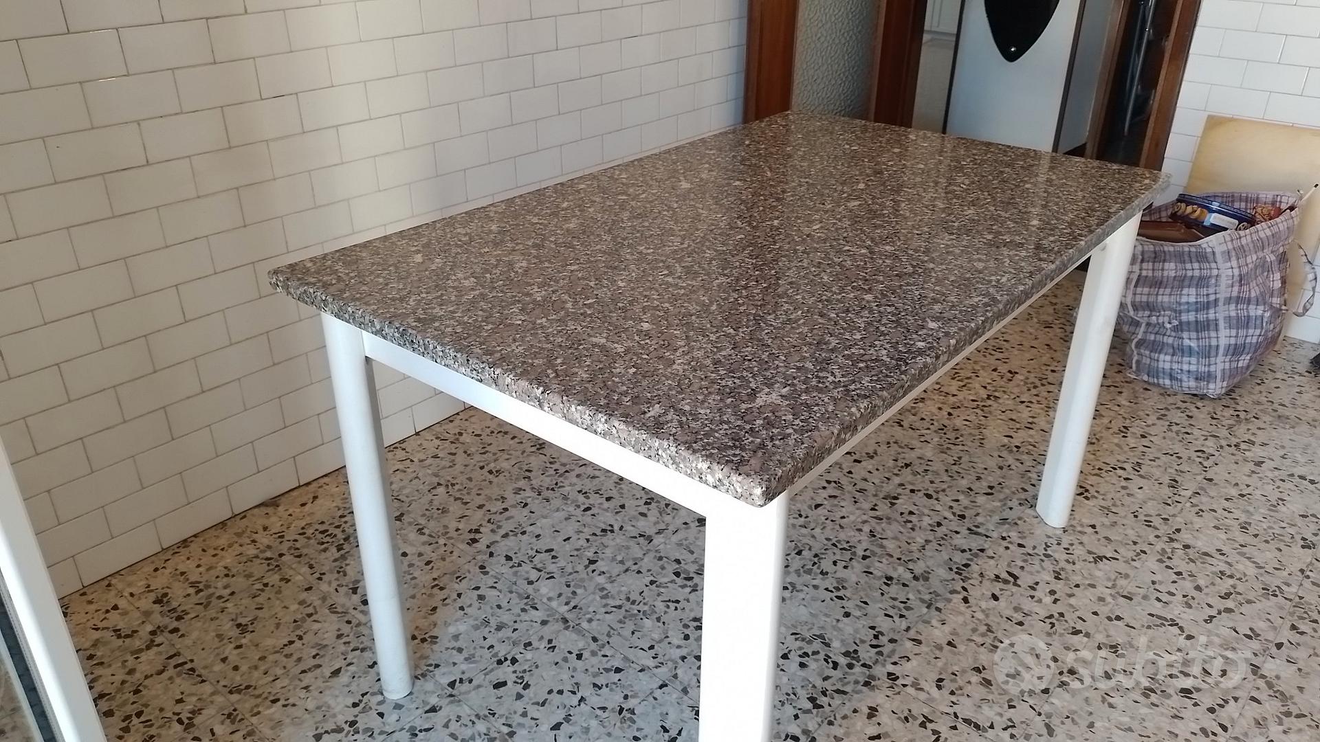 Tavolo cucina con lastra di marmo tecnico 70x120 - Arredamento e Casalinghi  In vendita a La Spezia